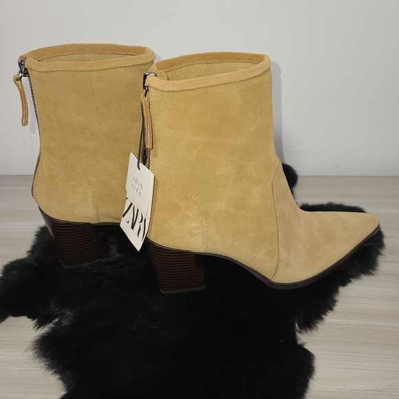 ZARA Suede Ankle Bootie NWT - Picture 6 of 7